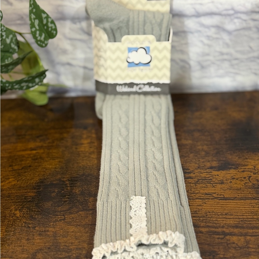 Elegant Gray Cable Knit Socks with Lace Trim